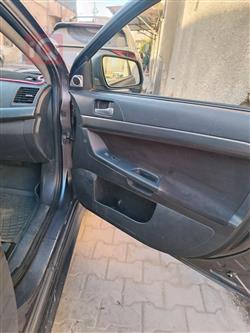 ميتسوبيشي لانسر